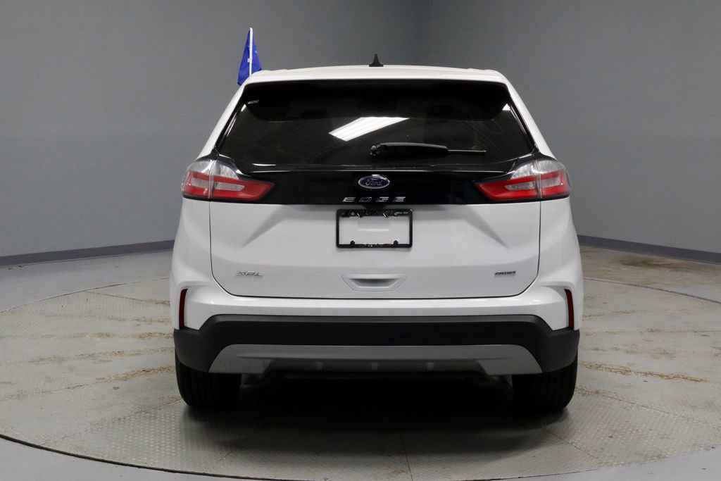 Certified 2024 Ford Edge SEL AWD/4WD image 11