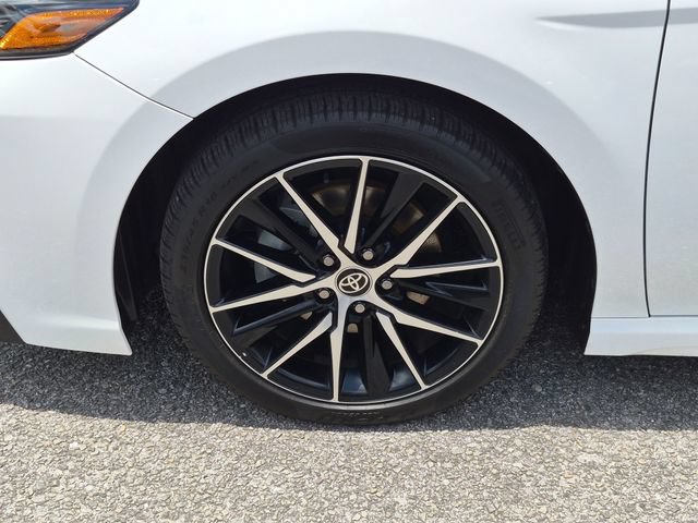 Used 2024 Toyota Camry SE w/ Convenience Package FWD image 12