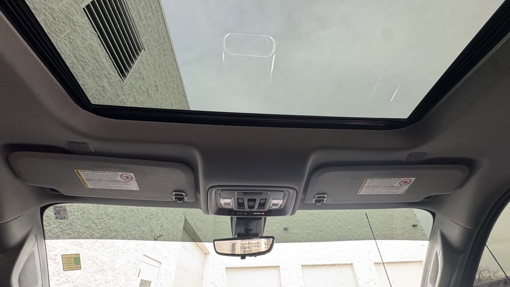 Used 2022 Chevrolet Silverado 2500 LTZ w/ LTZ Premium Package image 11