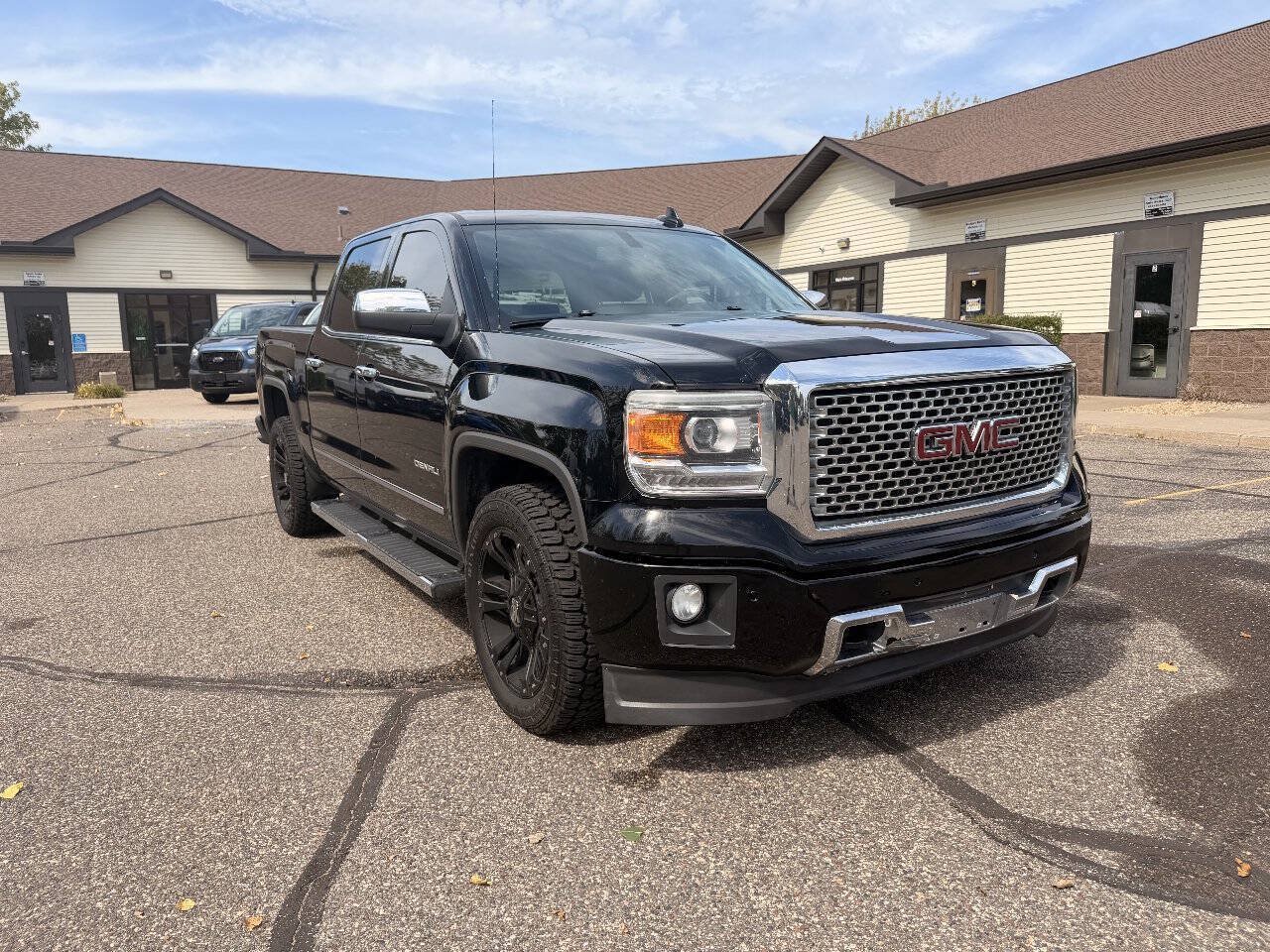 Used 2015 GMC Sierra 1500 Denali AWD/4WD image 2