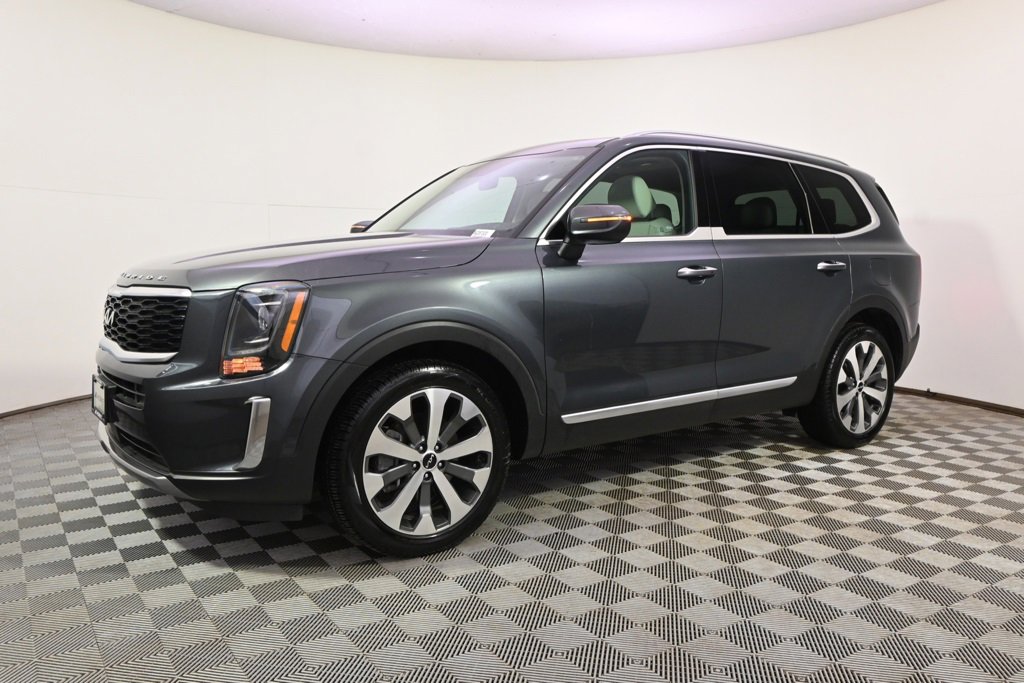 Used 2022 Kia Telluride S image 2