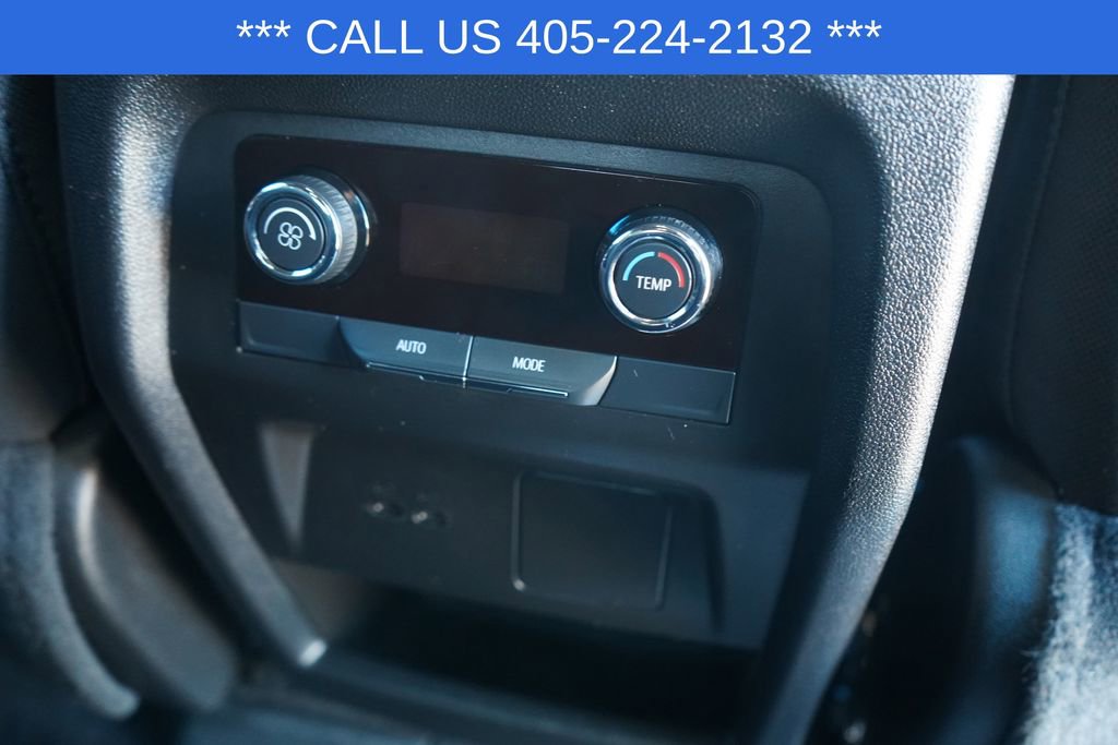 Used 2025 Chevrolet Traverse LT image 25