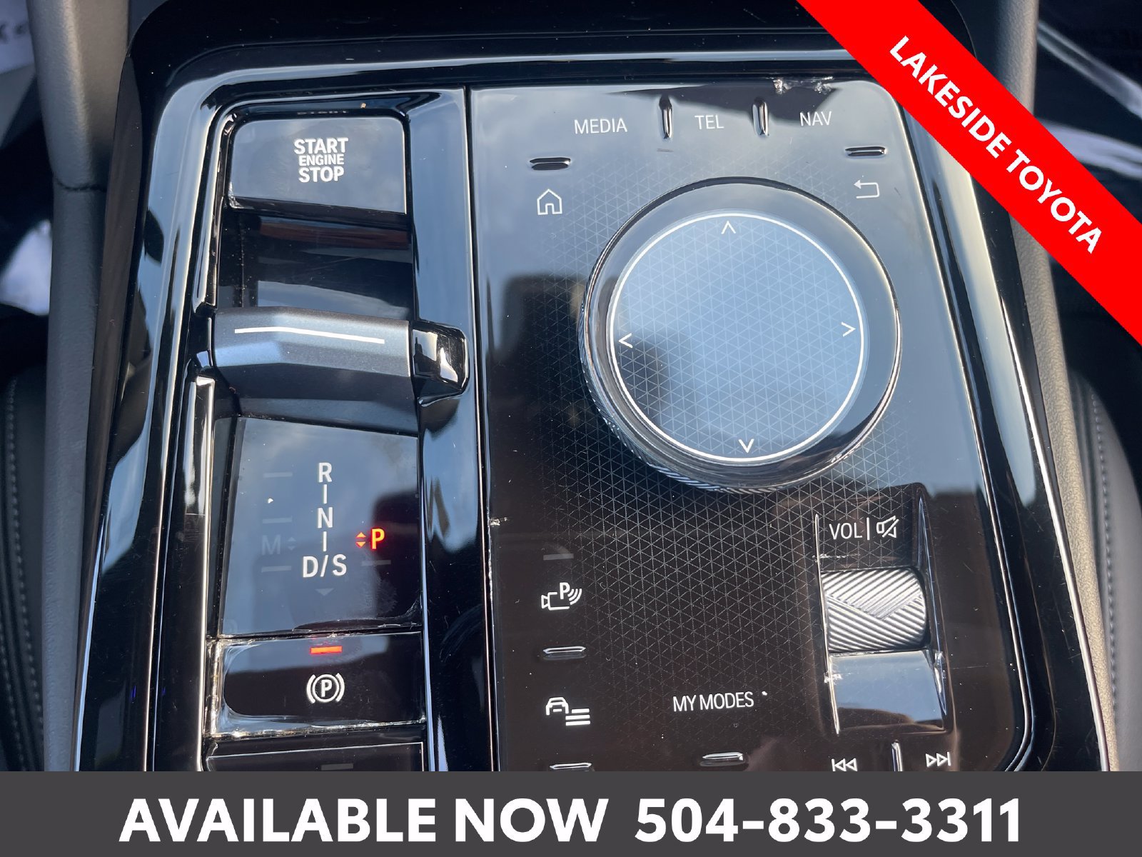 Used 2024 BMW 530i xDrive w/ Premium Package AWD/4WD image 32