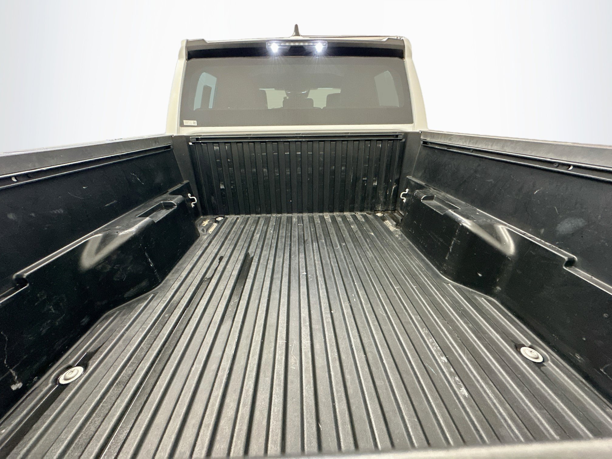 Used 2024 Toyota Tacoma SR5 AWD/4WD image 30