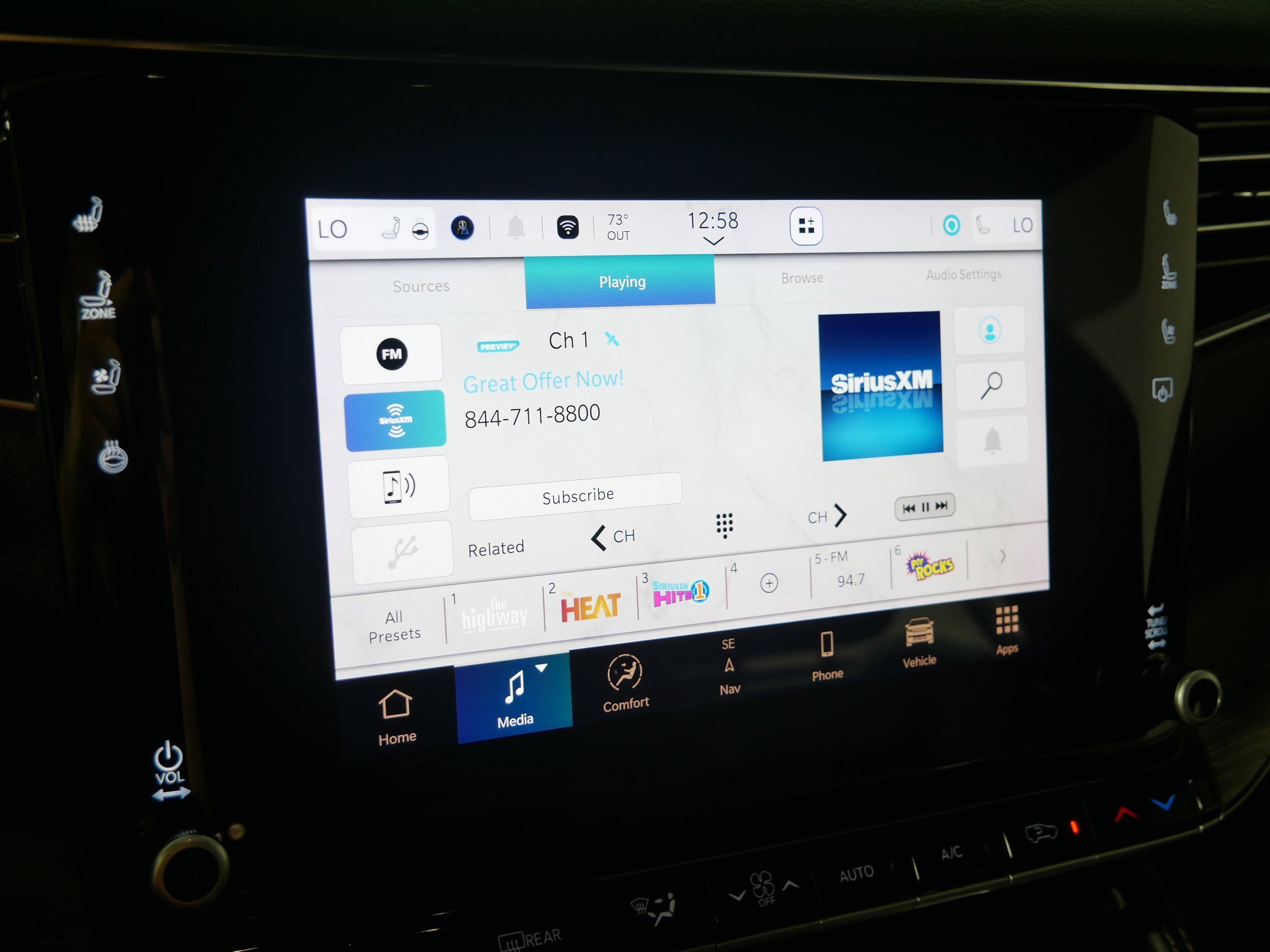 Used 2023 Jeep Wagoneer L Series II AWD/4WD image 22