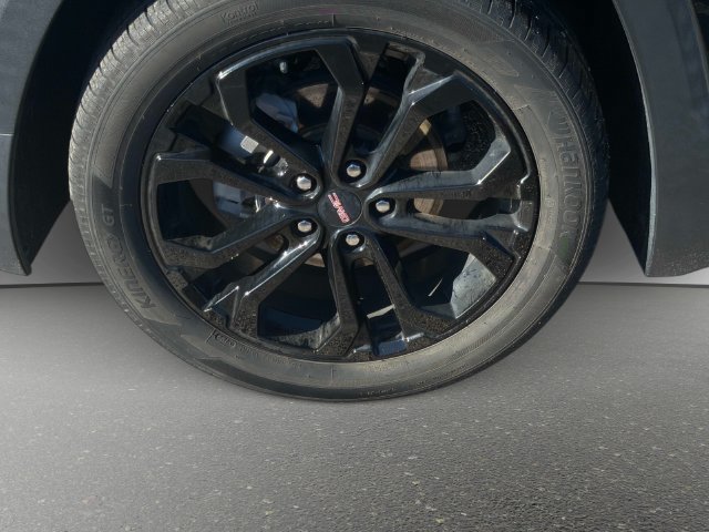 Used 2022 GMC Terrain SLT w/ Infotainment Package II FWD image 10