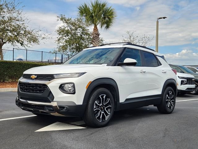 Certified 2022 Chevrolet TrailBlazer ACTIV w/ Sun and Liftgate Package image 2