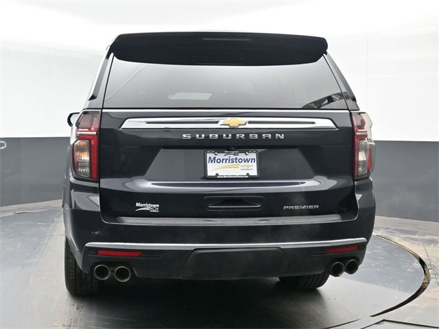 Used 2023 Chevrolet Suburban Premier image 9