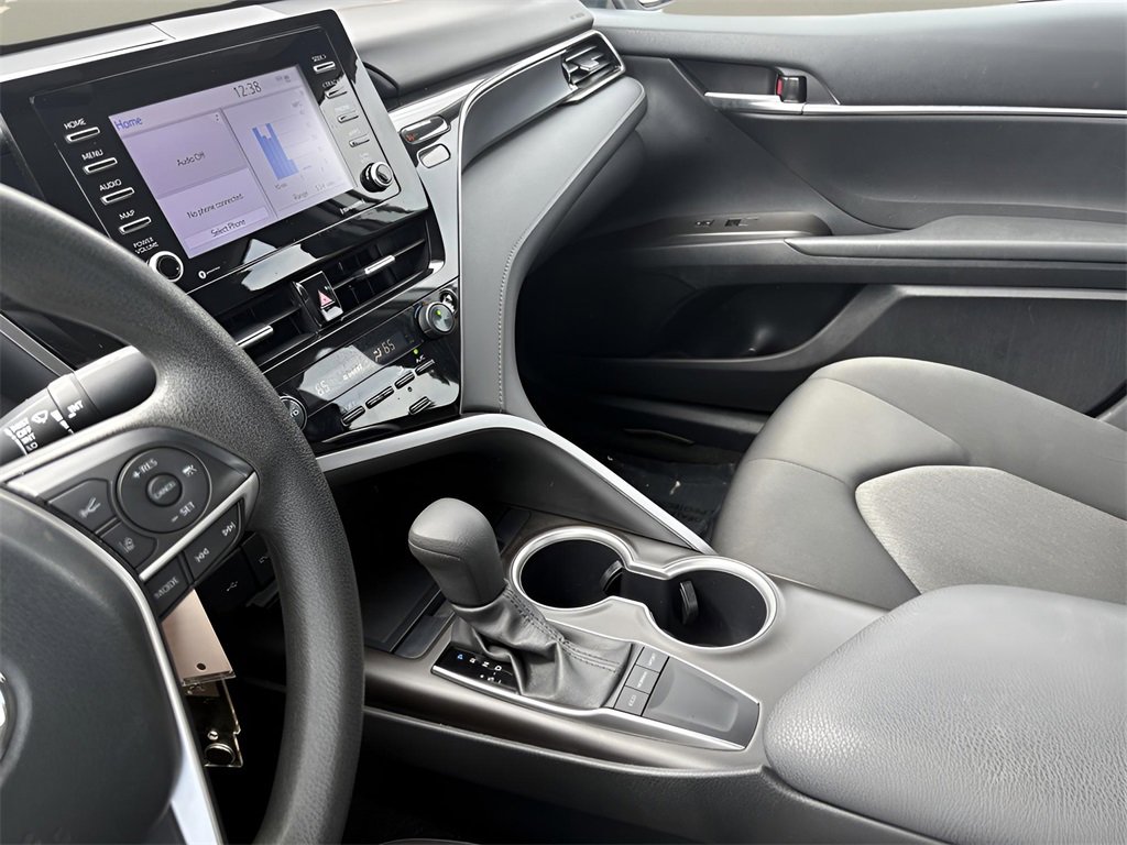 Used 2024 Toyota Camry LE image 8