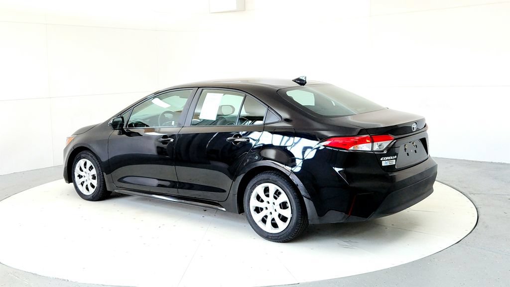 Certified 2024 Toyota Corolla LE FWD image 4
