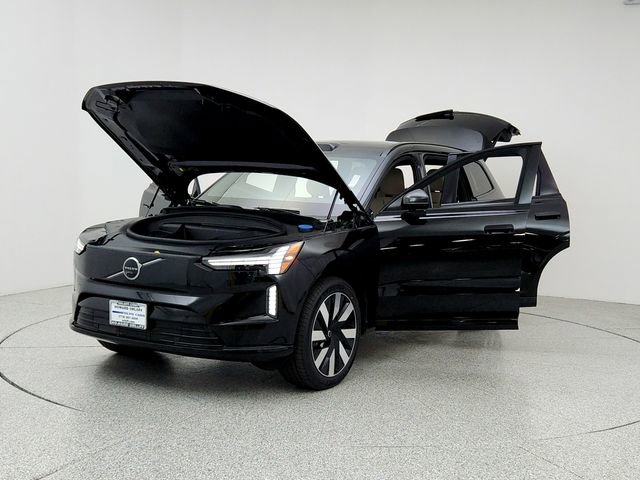 New 2025 Volvo EX90 Plus image 9