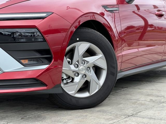 New 2025 Hyundai Sonata SE image 2
