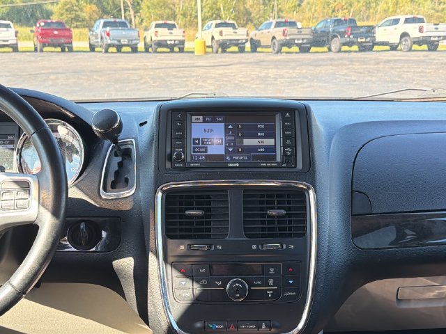 Used 2012 Dodge Grand Caravan Crew w/ Crew Value Pkg FWD image 19