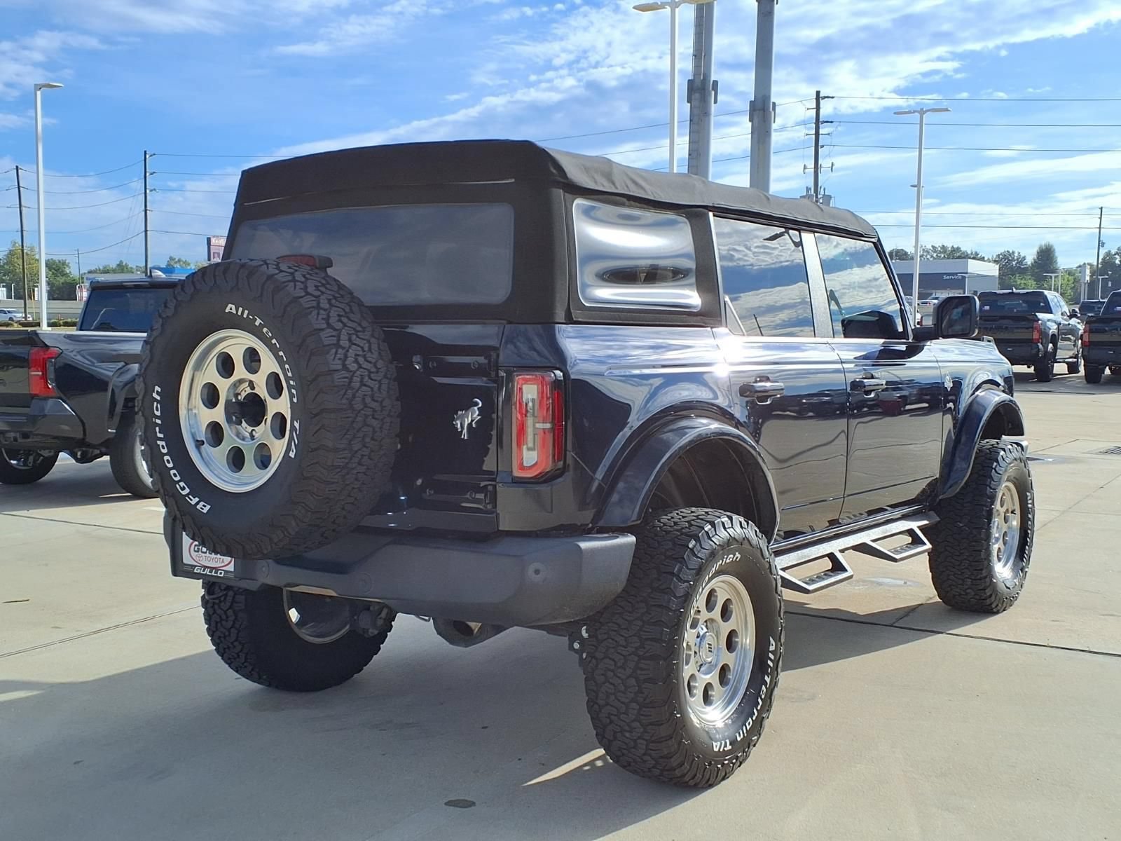 Used 2021 Ford Bronco Outer Banks AWD/4WD image 6