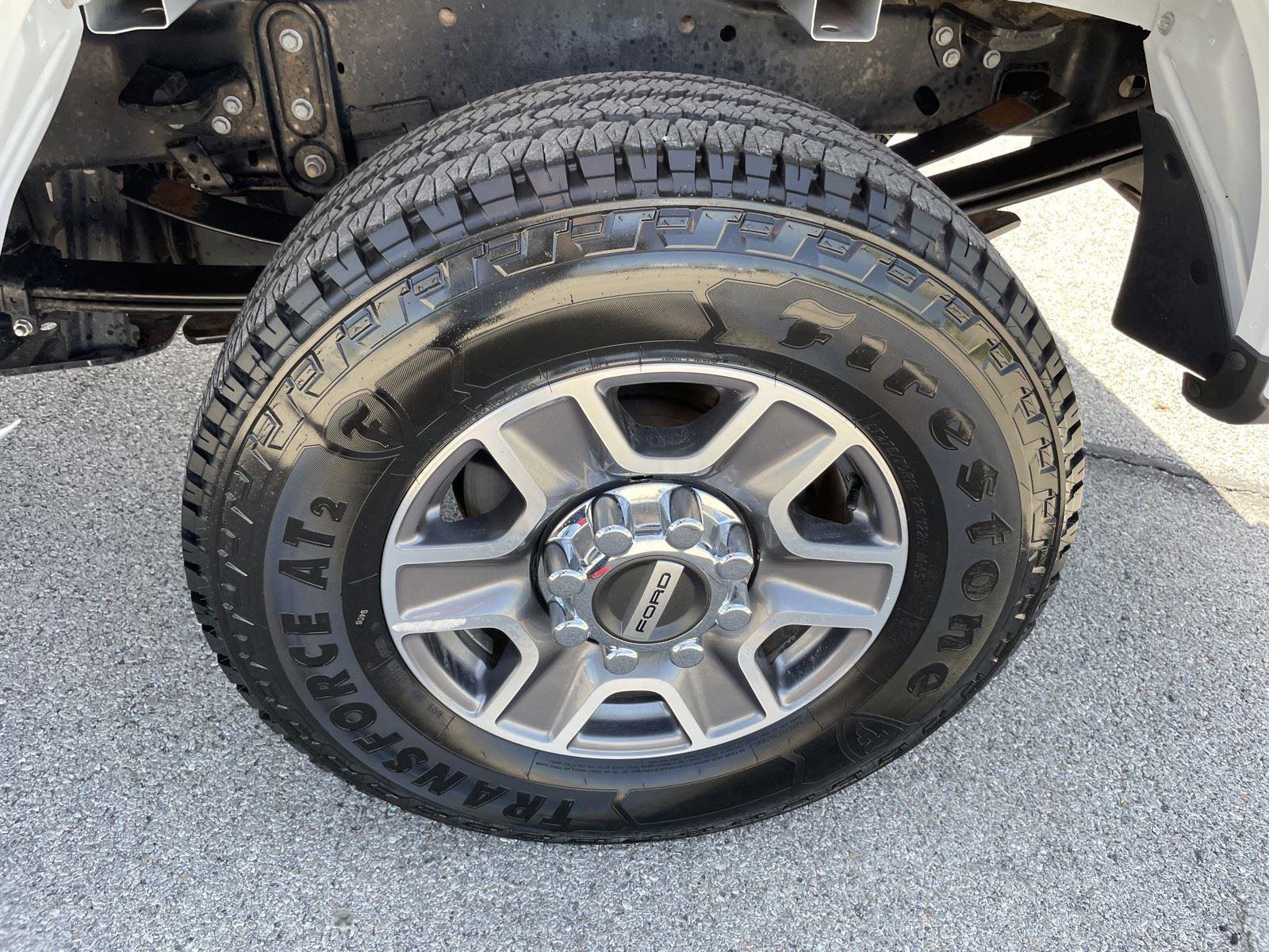 Used 2024 Ford F250 XLT w/ FX4 Off-Road Package AWD/4WD image 32