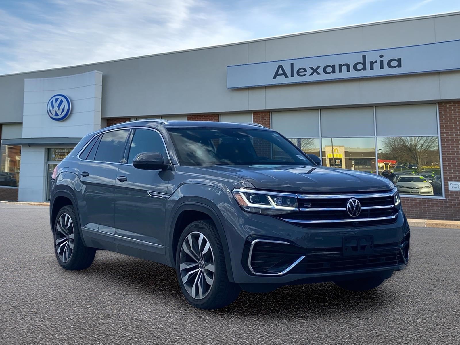 Used 2023 Volkswagen Atlas Cross Sport SEL Premium R-Line AWD/4WD image 1