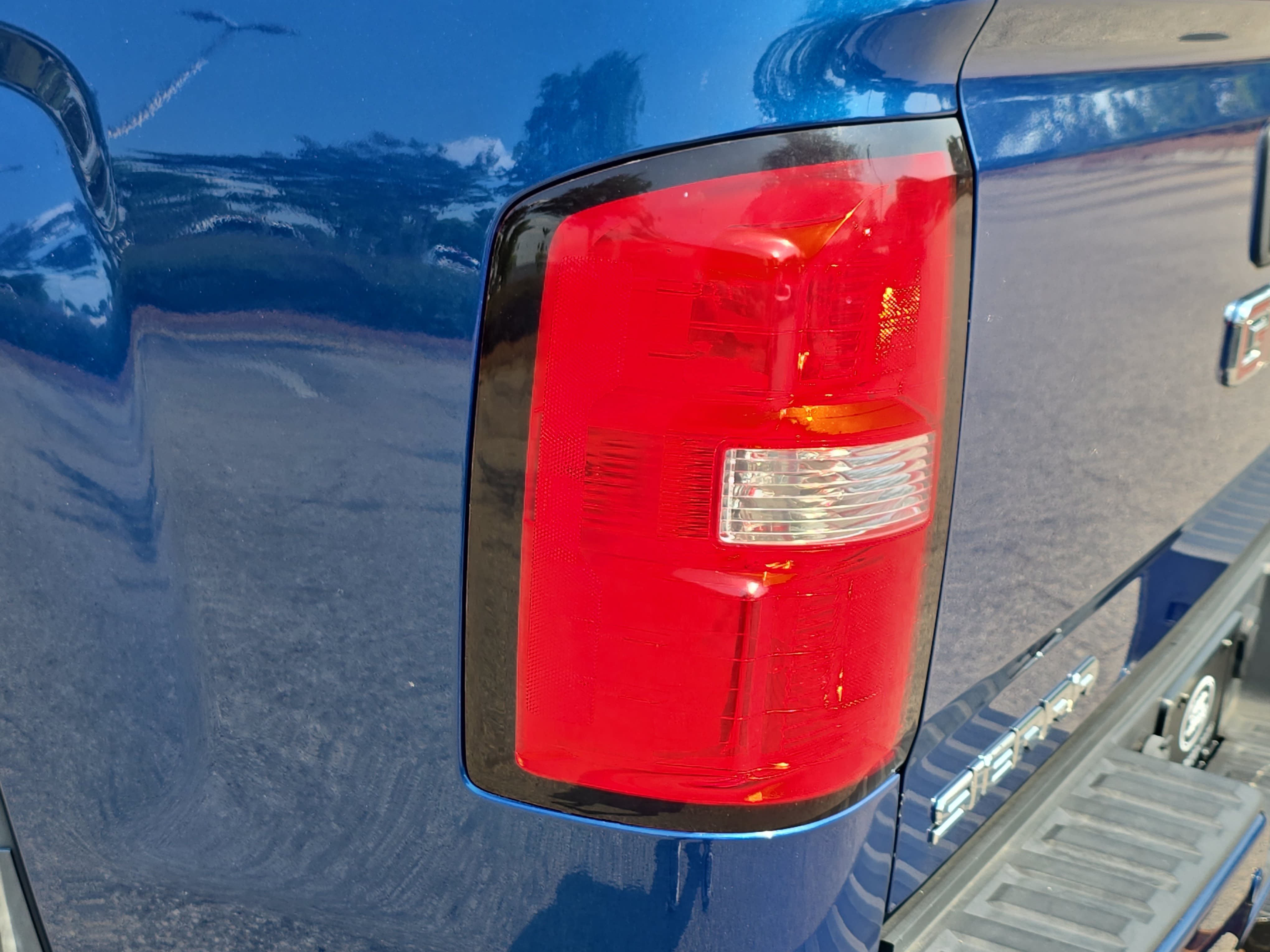 Used 2015 GMC Sierra 1500 SLT w/ All-Terrain Package AWD/4WD image 33