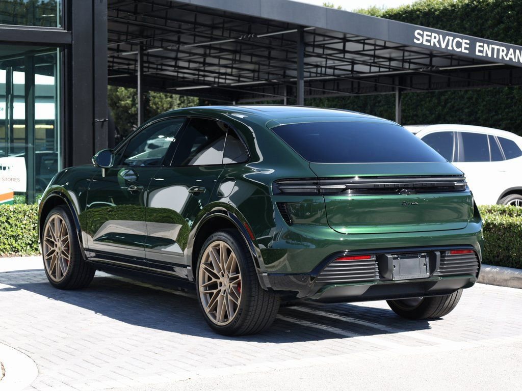 Used 2025 Porsche Macan Turbo Electric image 6