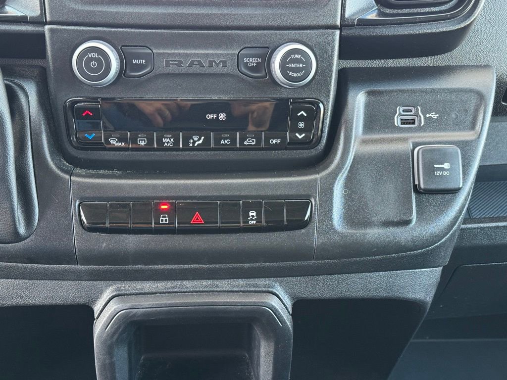 Used 2025 RAM ProMaster 2500 w/ Convenience Group image 15
