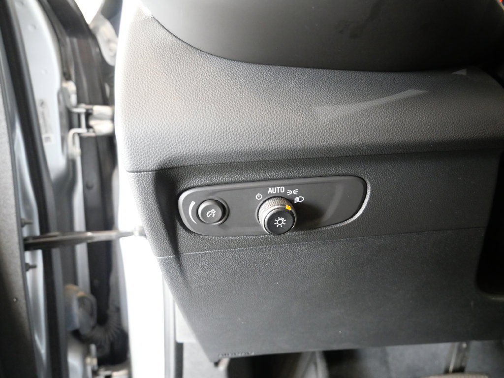 Used 2023 Buick Envision Essence FWD image 14
