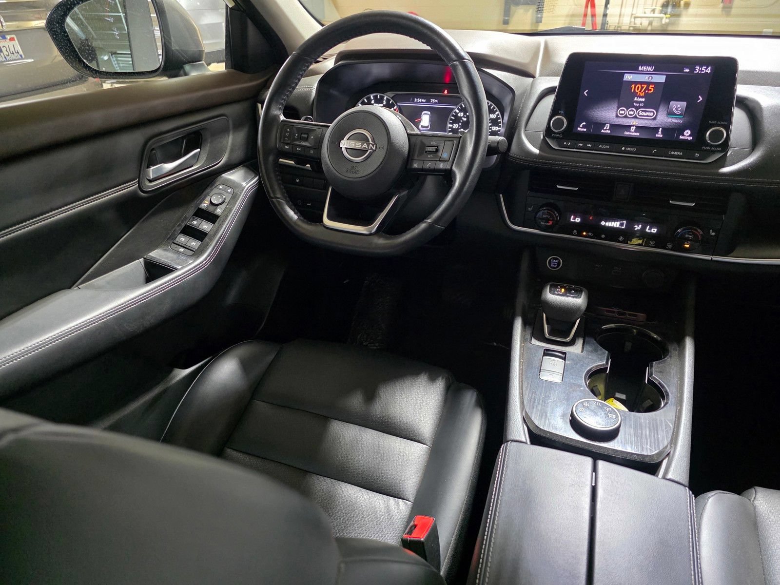 Used 2023 Nissan Rogue SV w/ SV Premium B Package AWD/4WD image 15