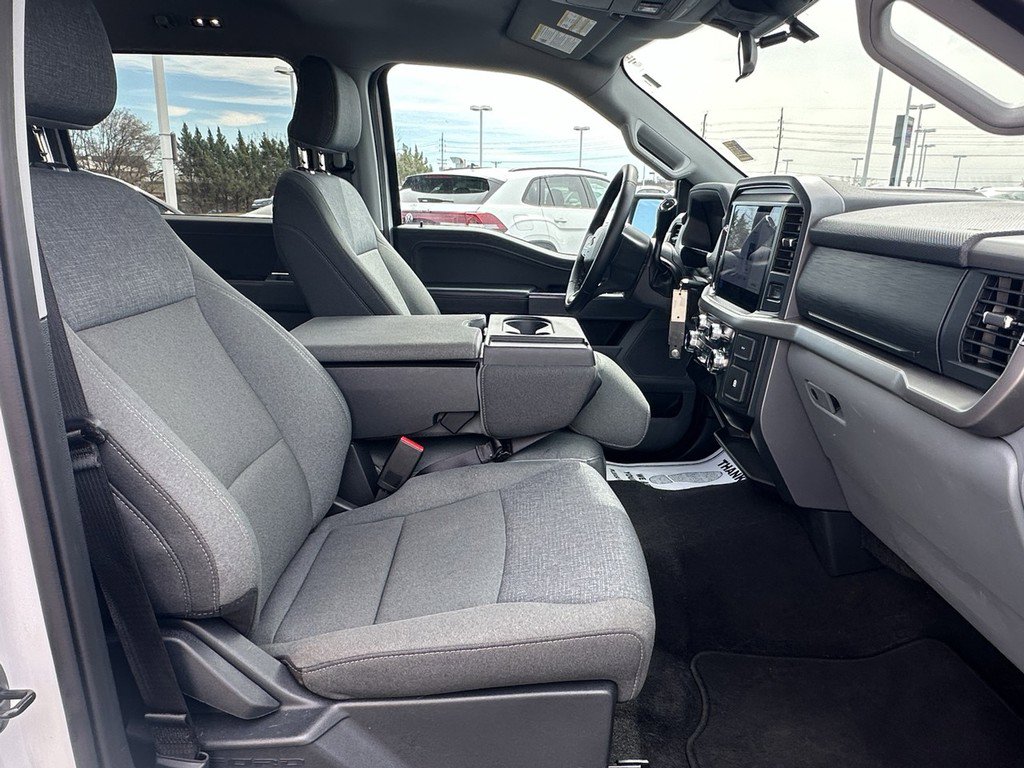 Used 2025 Ford F150 XLT w/ Equipment Group 301A Standard image 17