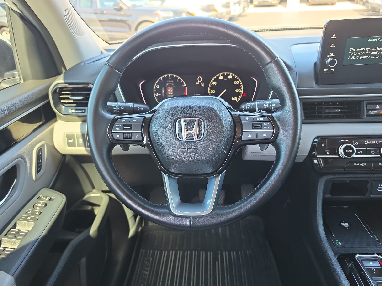 Used 2025 Honda Pilot EX-L image 10
