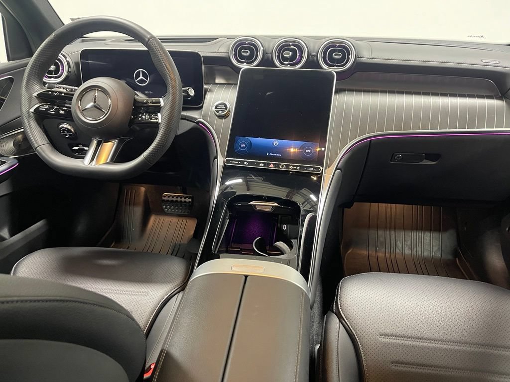 Used 2023 Mercedes-Benz GLC 300 4MATIC image 29