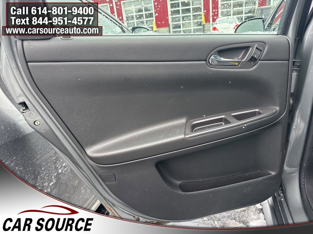 Used 2009 Chevrolet Impala LT image 18
