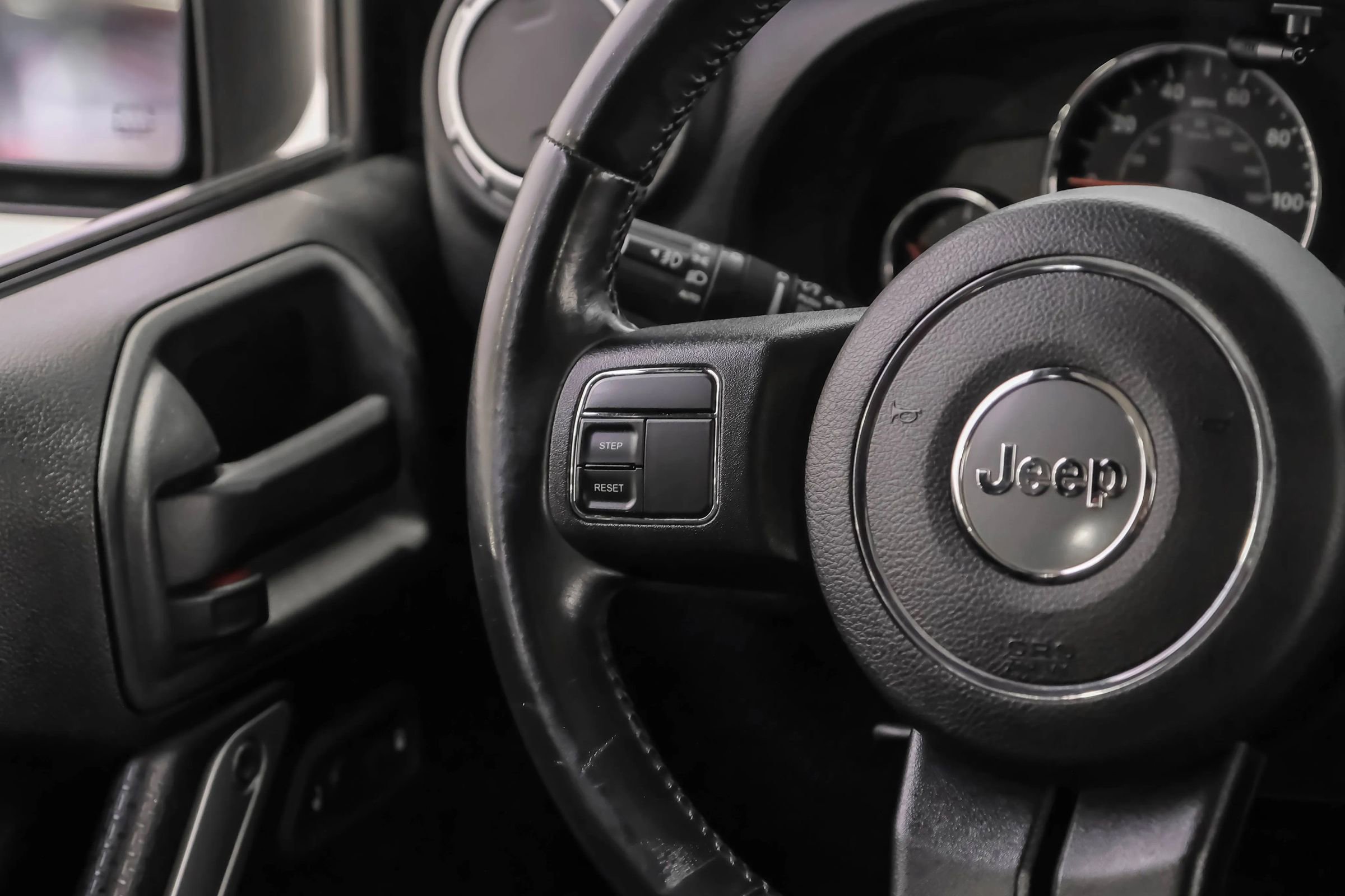 Used 2014 Jeep Wrangler Unlimited Sahara image 10