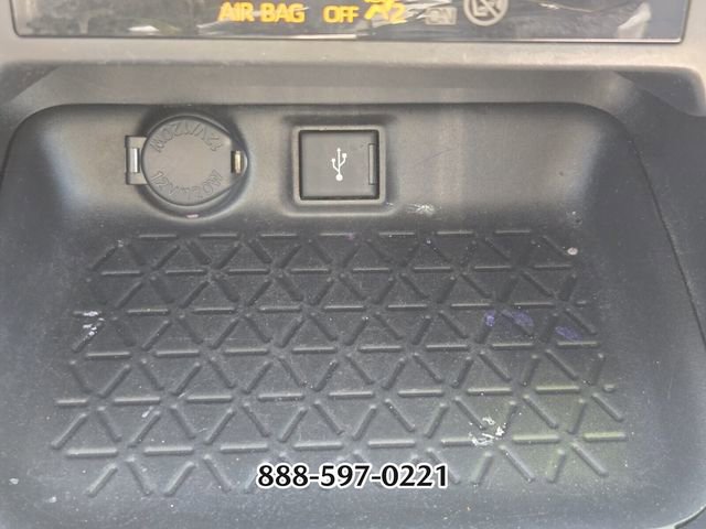Used 2020 Toyota RAV4 XLE w/ Convenience Package image 25