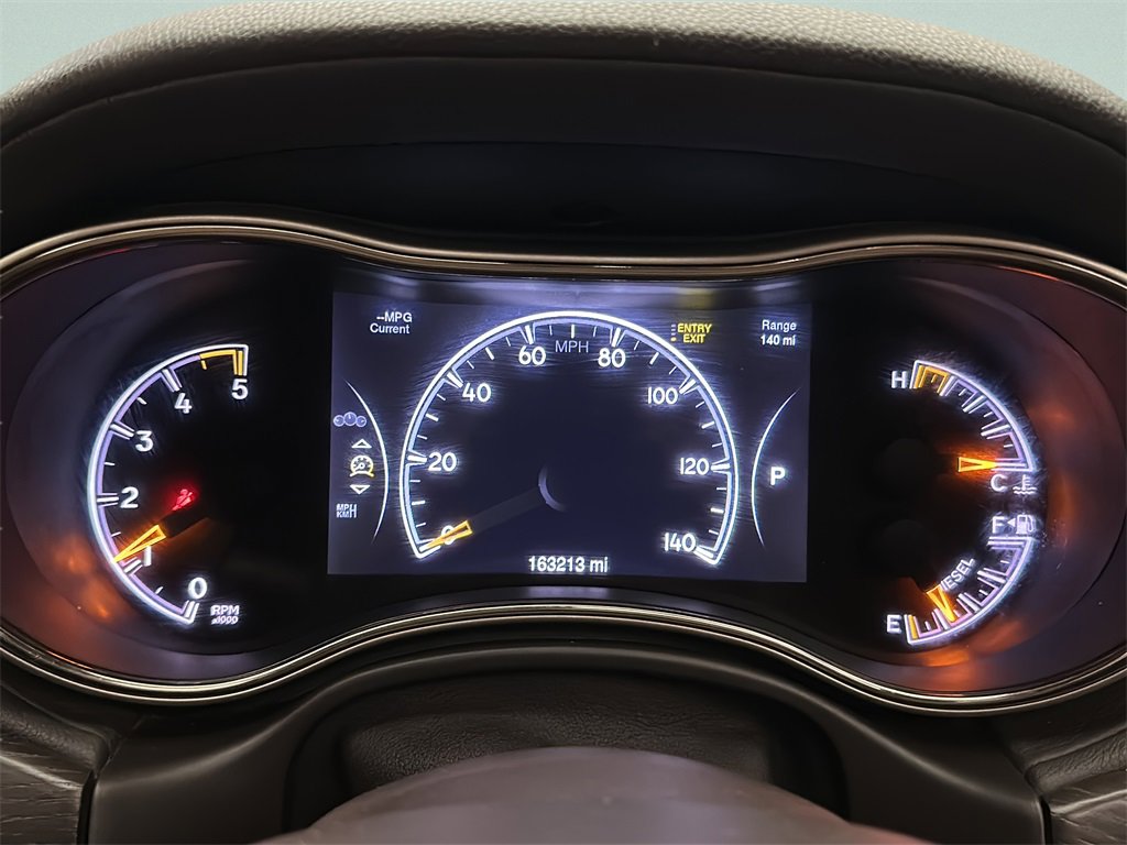 Used 2015 Jeep Grand Cherokee Summit image 19
