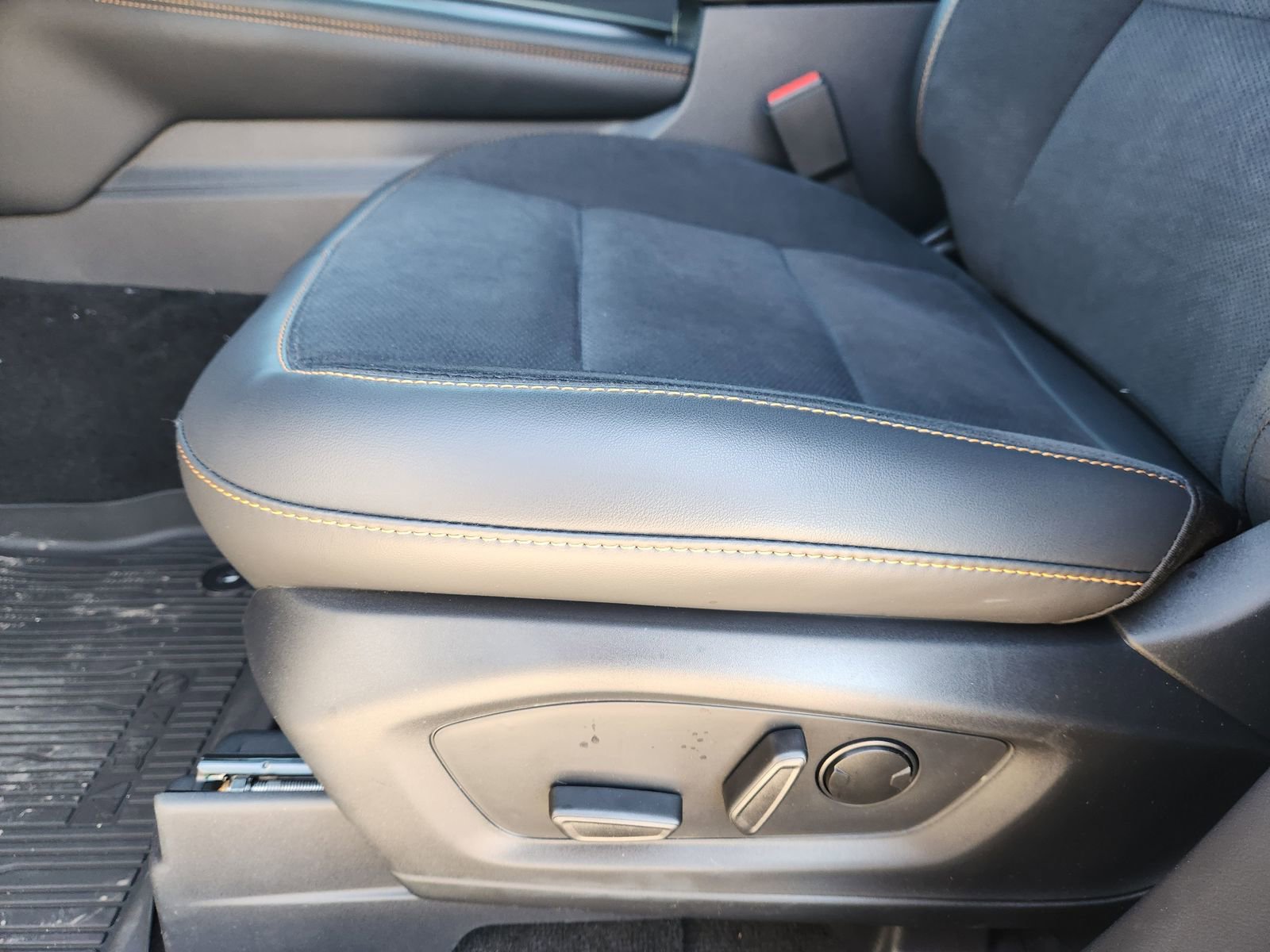 New 2026 Ford Explorer Tremor w/ Tremor Convenience Package image 21