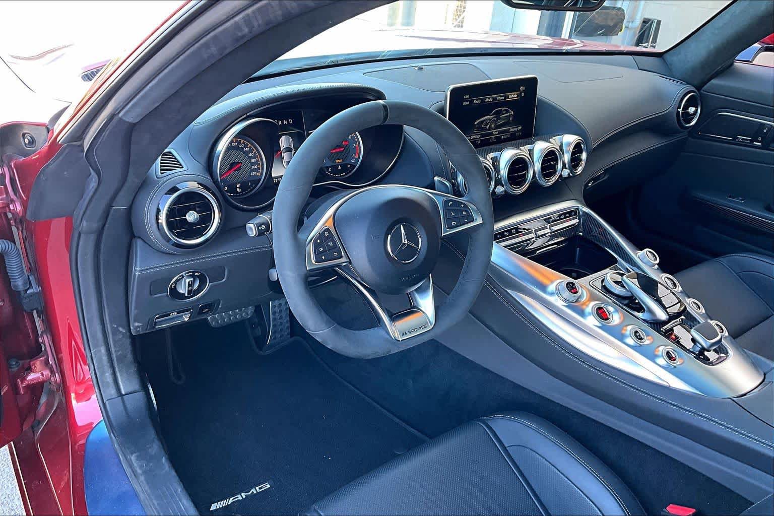 Used 2018 Mercedes-Benz AMG GT S image 16