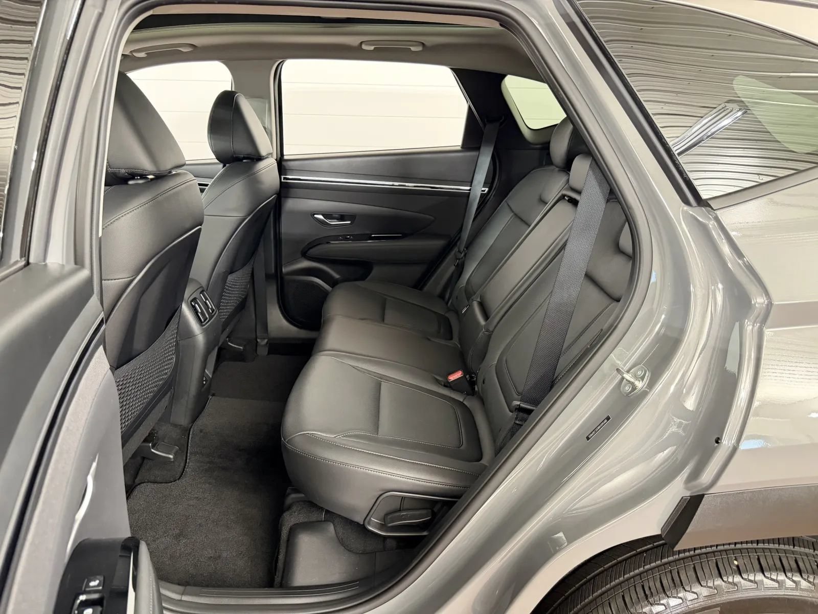 Used 2024 Hyundai Tucson Limited AWD/4WD image 33