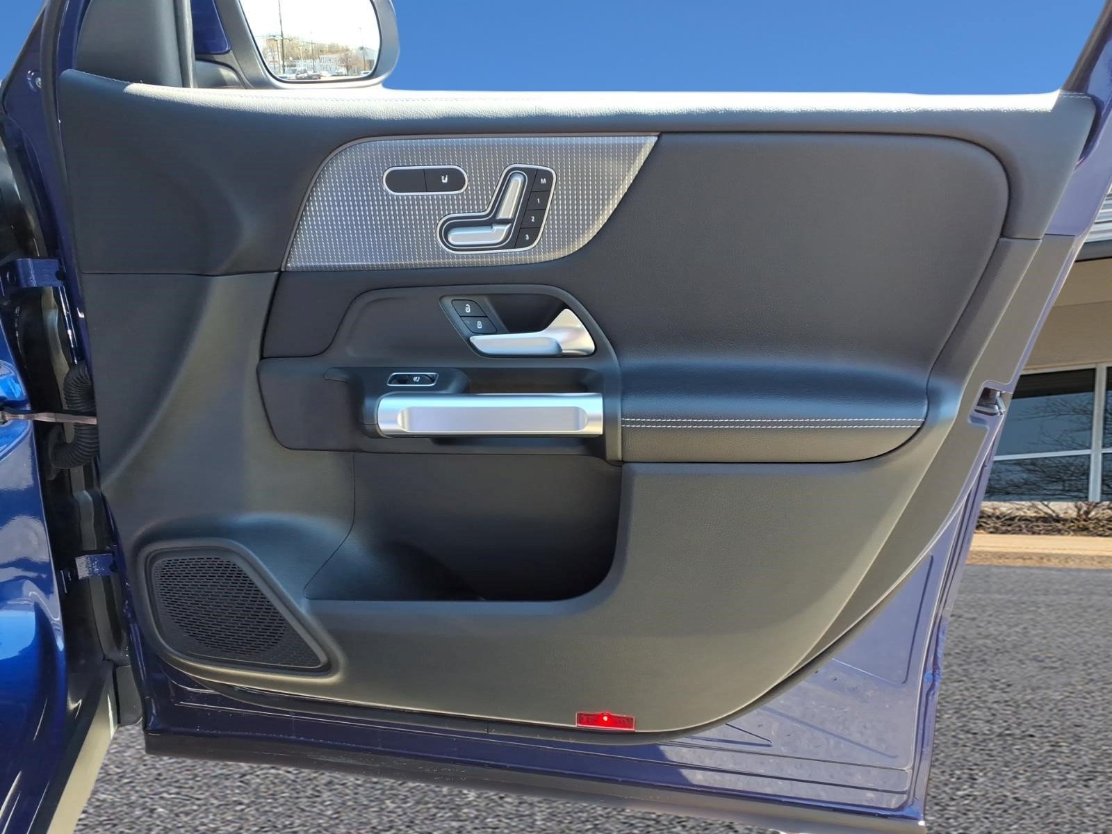 Certified 2022 Mercedes-Benz GLB 250 4MATIC image 12