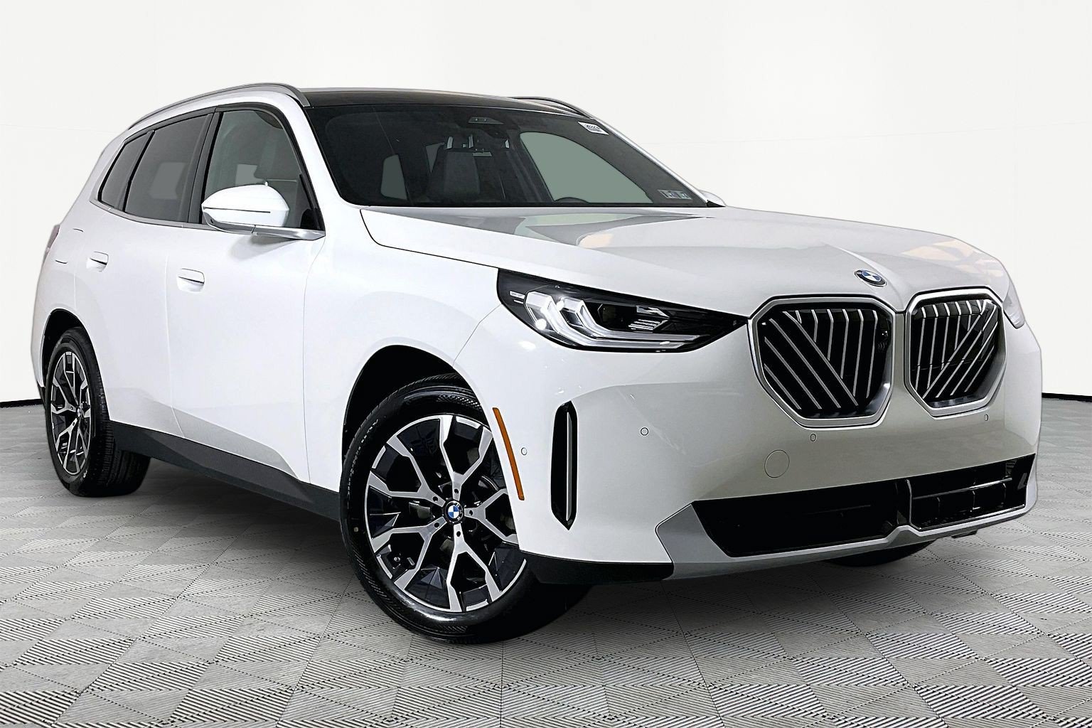 Certified 2026 BMW X3 xDrive30i AWD/4WD image 4