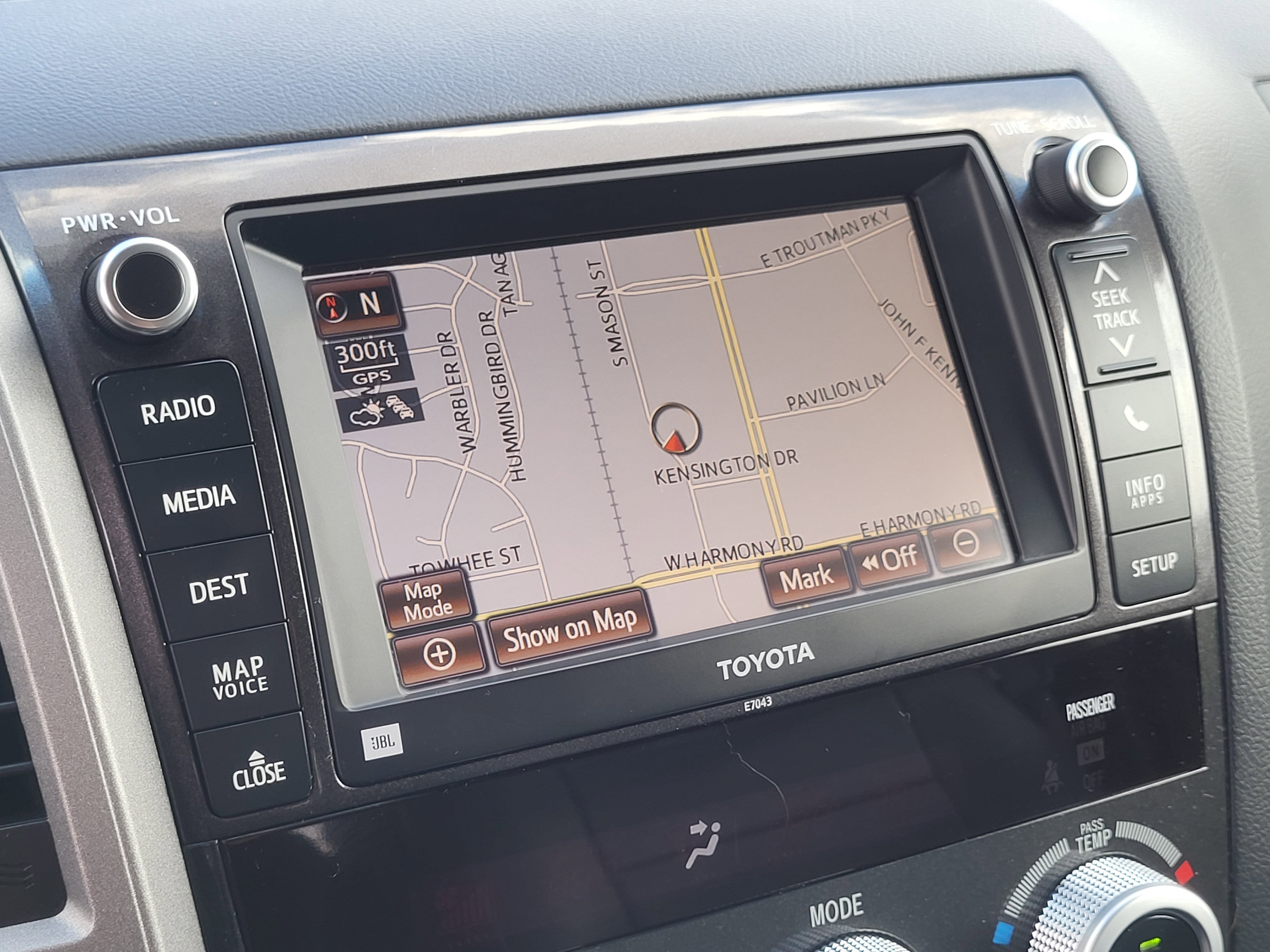 Used 2013 Toyota Sequoia Limited image 18