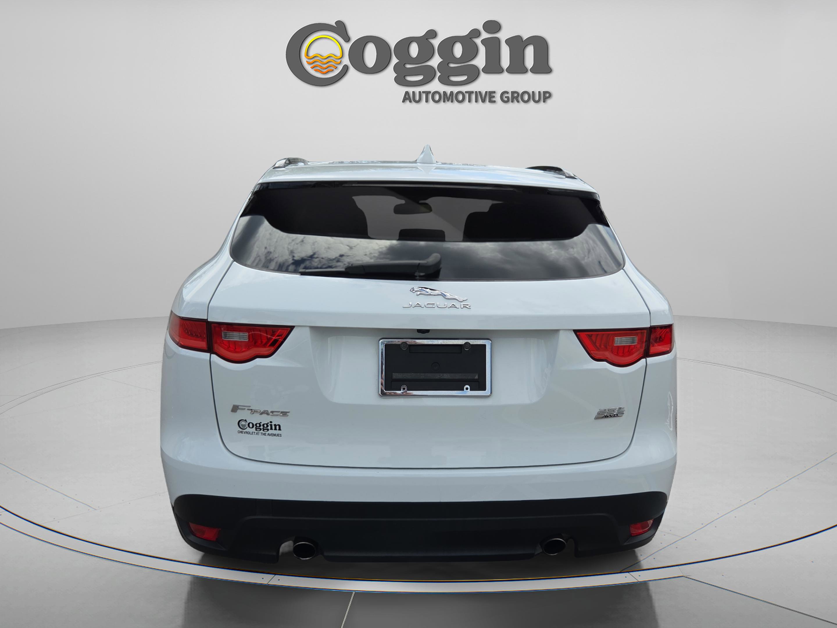 Used 2018 Jaguar F-PACE Premium AWD/4WD image 4