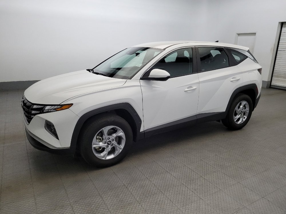 Used 2023 Hyundai Tucson SE image 2