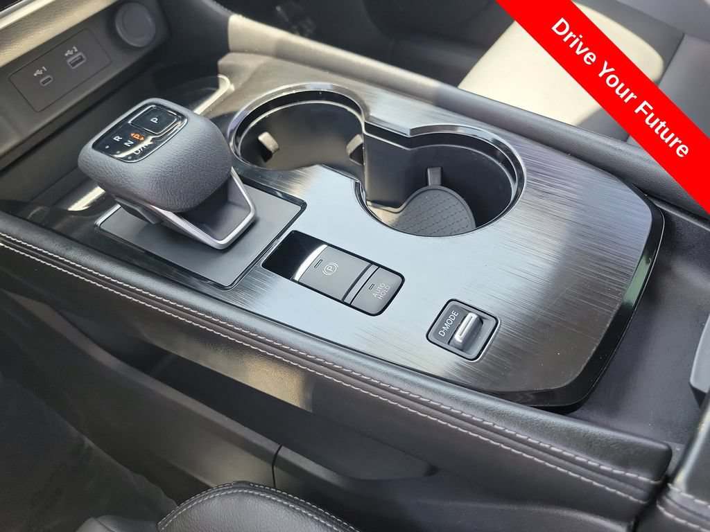Used 2023 Nissan Rogue SL w/ SL Premium Package FWD image 15