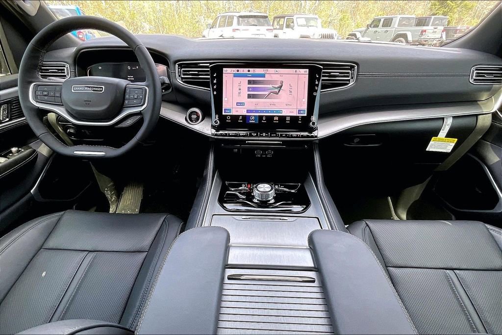 New 2026 Jeep Grand Wagoneer L Limited w/ Premium Group II AWD/4WD image 4