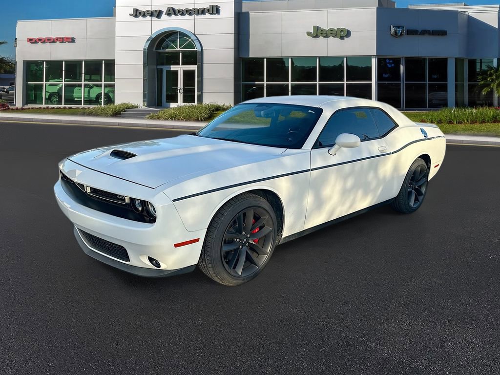 Used 2020 Dodge Challenger GT w/ Performance Handling Group image 4