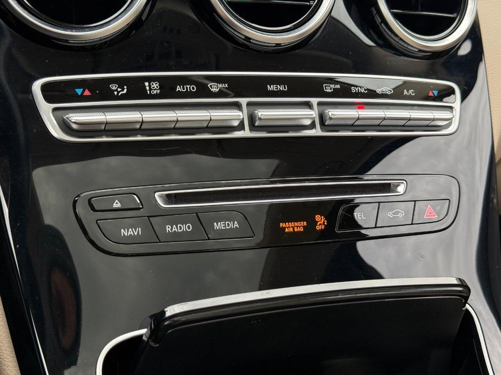 Used 2016 Mercedes-Benz C 300 Sedan image 19