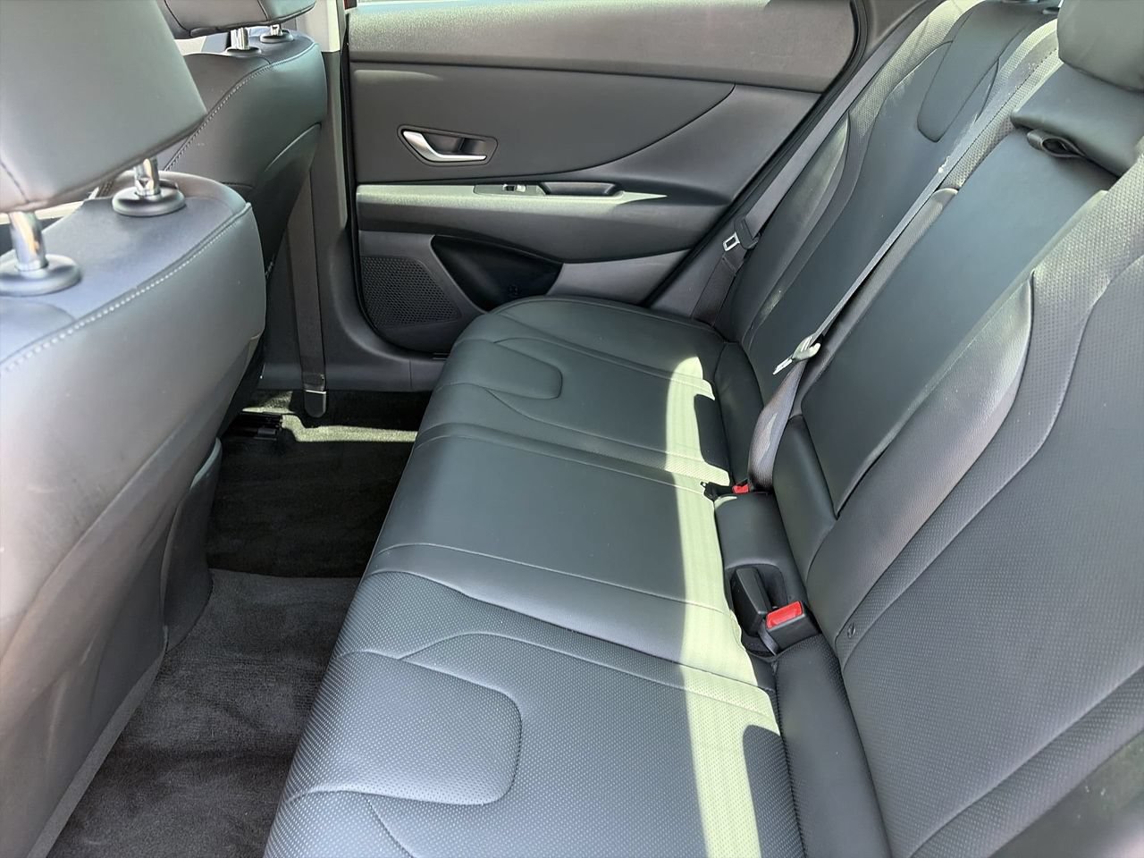 Certified 2023 Hyundai Elantra Limited FWD image 16