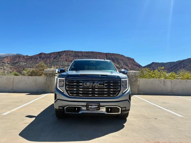 Used 2023 GMC Sierra 1500 Denali Ultimate AWD/4WD image 5