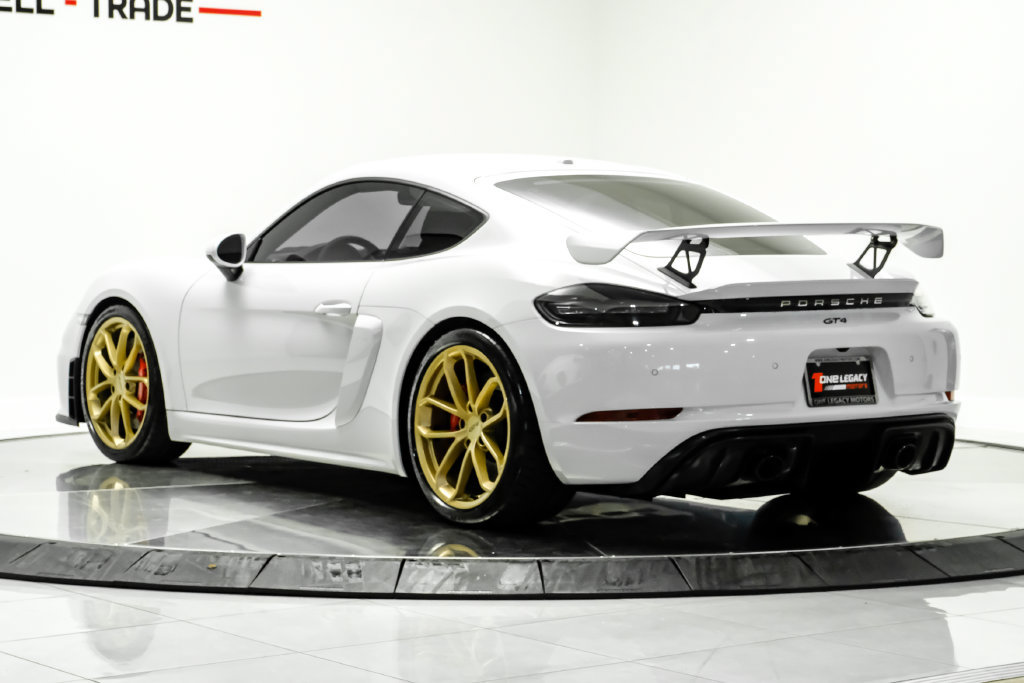 Used 2020 Porsche 718 Cayman GT4 RWD image 11