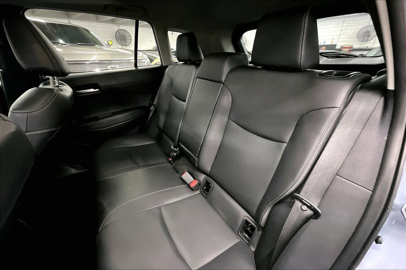 Used 2024 Toyota Corolla Cross XLE w/ Convenience Package image 19