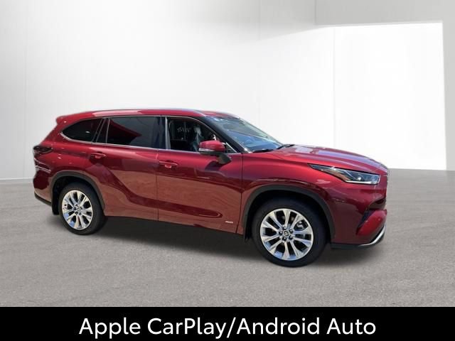Certified 2026 Toyota Highlander Limited AWD/4WD image 17