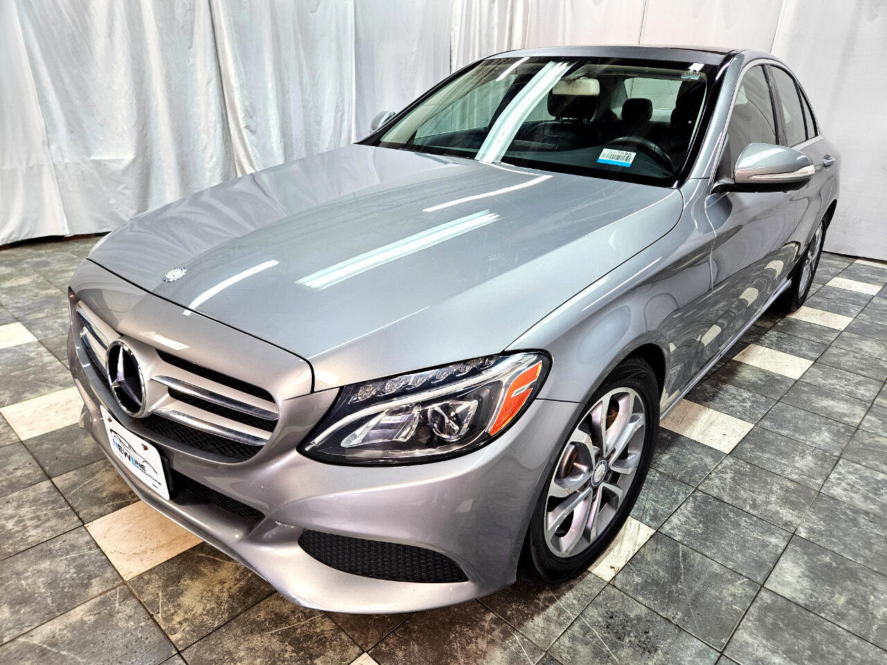 Used 2015 Mercedes-Benz C 300 Sedan image 2